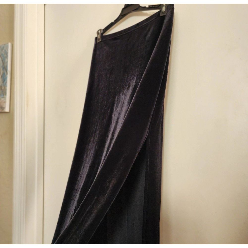 Tadashi Shoji Black Velvet Maxi Skirt